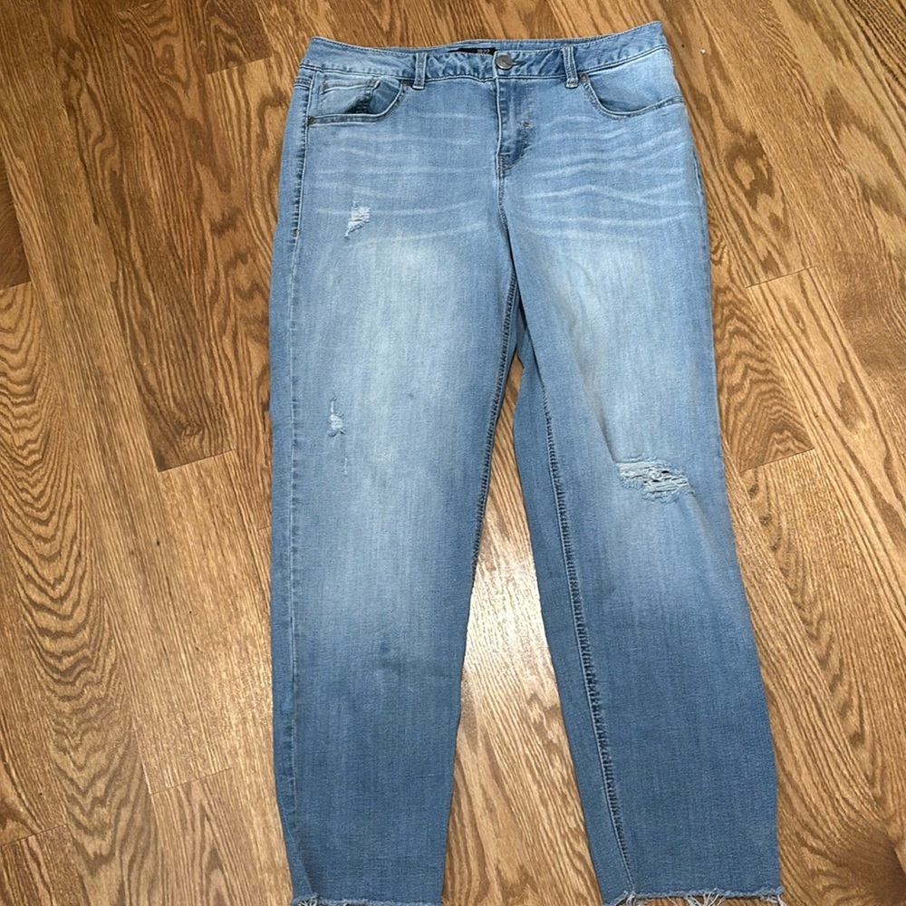 1822 denim ripped jeans straight leg light denim color - Picture 1 of 4